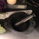 6Witch3 Cast Iron Cauldron with Pestle - Shown in a top view with the pestle resting in the bowl
